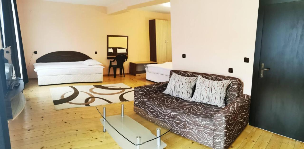 Apartments Black Horse Пампорово Екстериор снимка