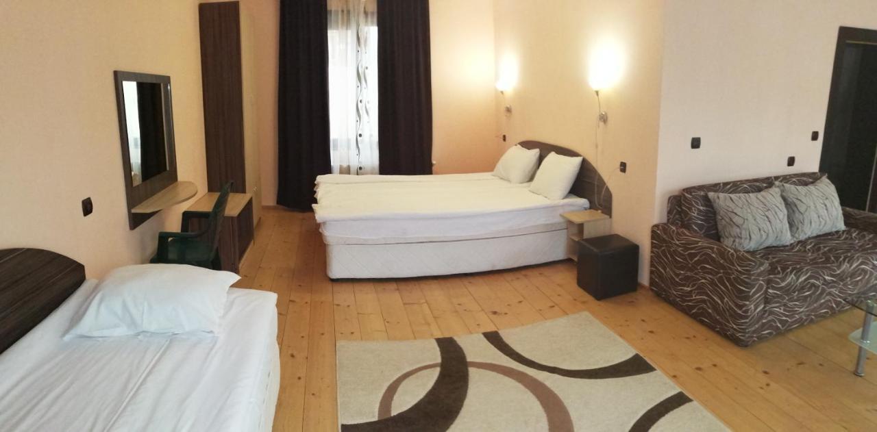 Apartments Black Horse Пампорово Екстериор снимка