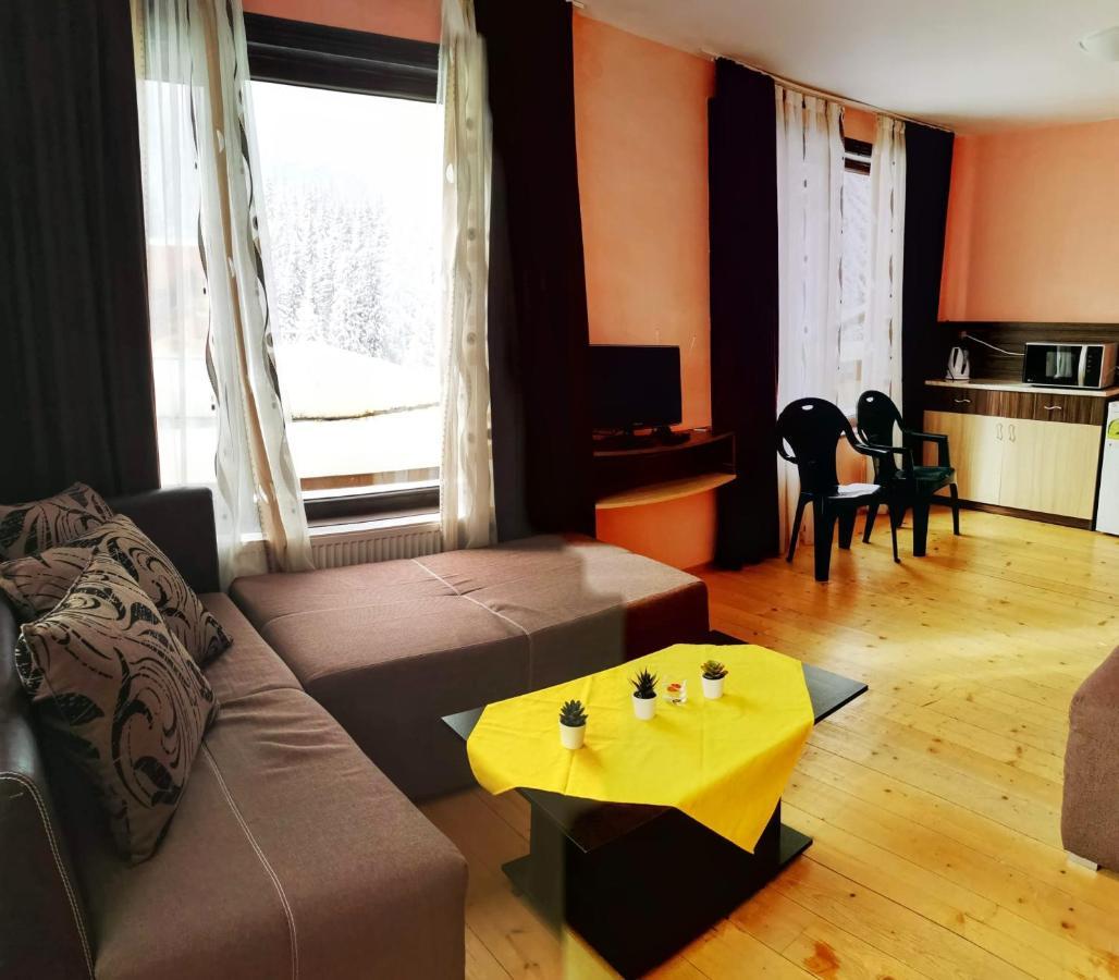 Apartments Black Horse Пампорово Екстериор снимка